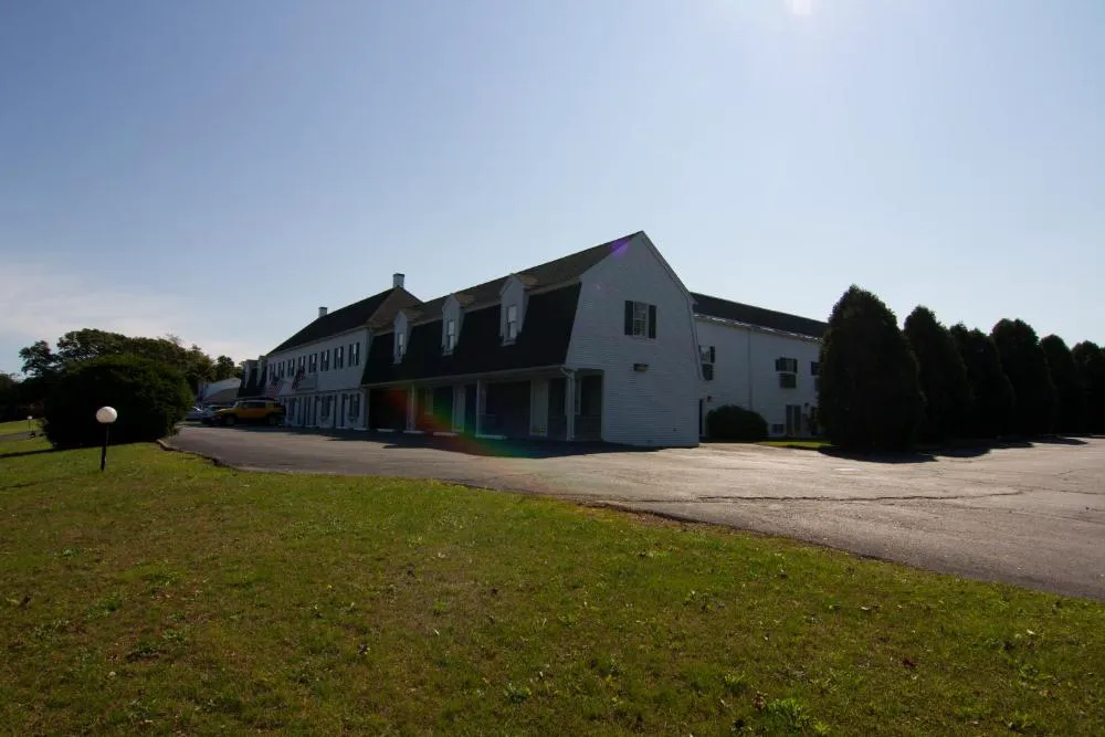 Sandwich Lodge & Resort hotel hero