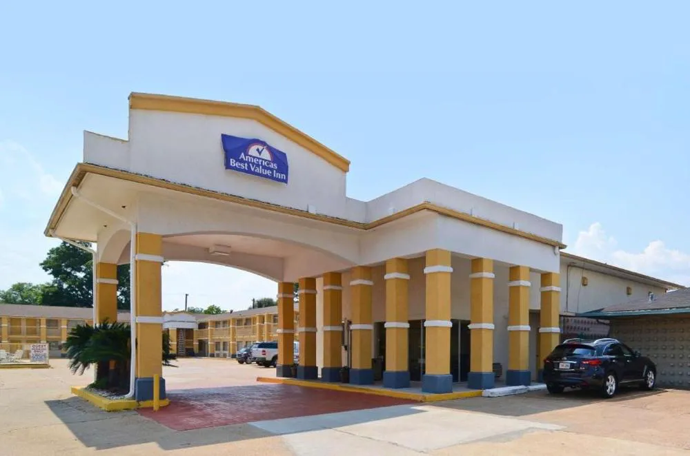 Americas Best Value Inn Alexandria hotel hero