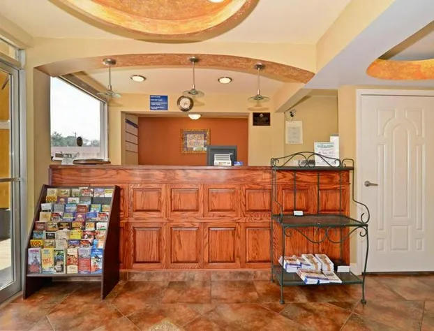 Americas Best Value Inn Alexandria hotel detail image 2