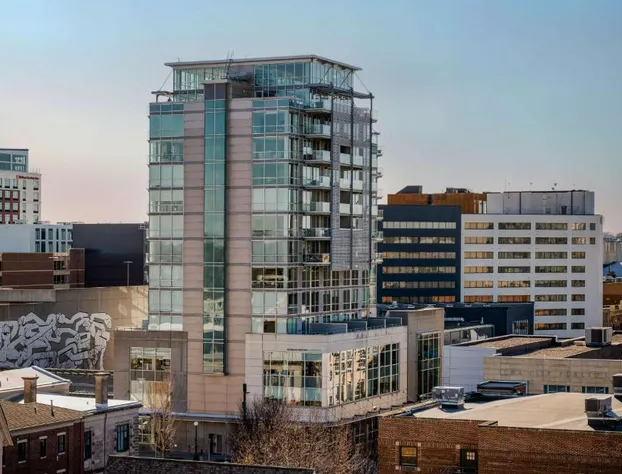 hotelVetro Iowa City, Tapestry Collection by Hilton hotel detail image 3