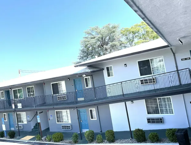 Sundial Lodge hotel detail image 1