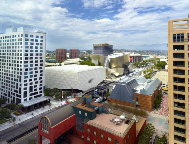 Omni Los Angeles Hotel at California Plaza hotel detail image 4