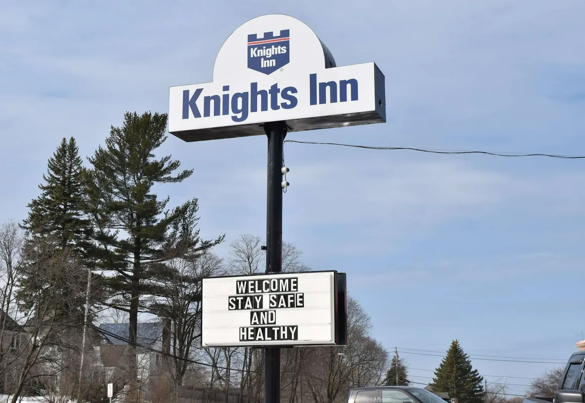 Knights Inn Oswego hotel hero