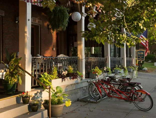 The Inn at Saratoga hotel detail image 2