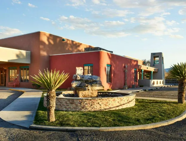 Hotel Don Fernando de Taos, Tapestry Collection by Hilton hotel detail image 2