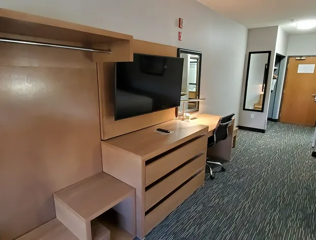 Wingate by Wyndham Lethbridge hotel detail image 3