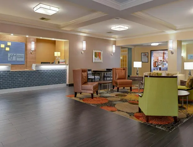 La Quinta Inn & Suites by Wyndham Bessemer hotel detail image 1