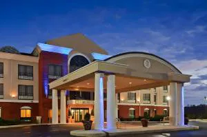 Baymont by Wyndham Bessemer hotel hero