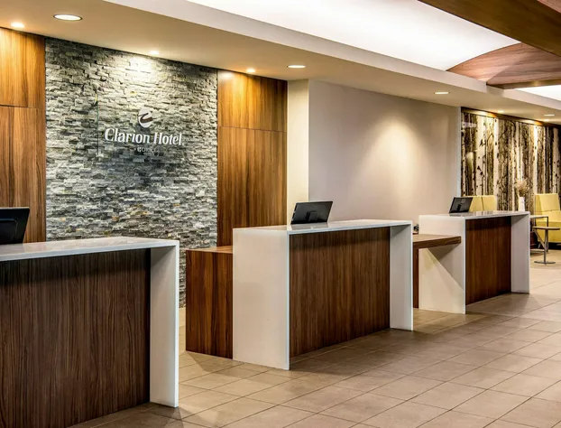 Clarion Hotel & Suites hotel detail image 4