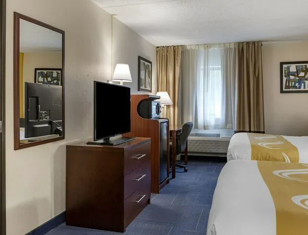 Quality Inn & Suites Zanesville City Center hotel detail image 3