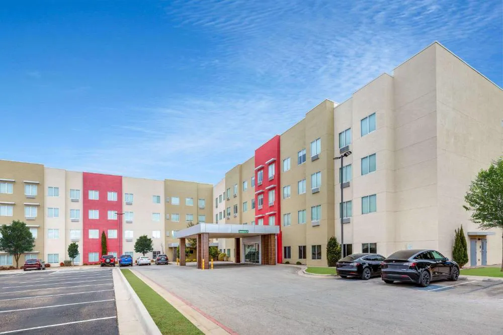 Hawthorn Suites by Wyndham Lubbock hotel hero