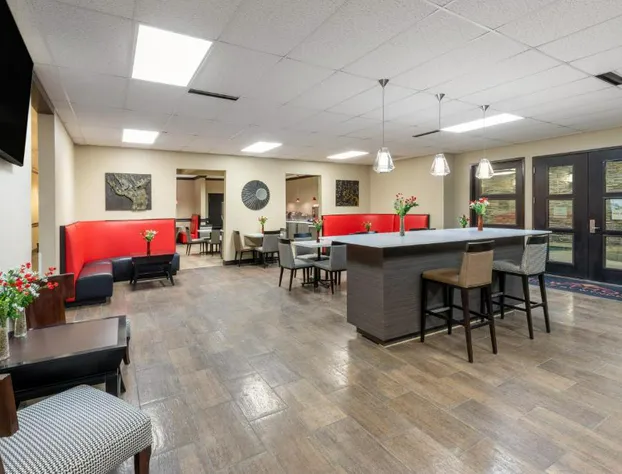 Hawthorn Suites by Wyndham Lubbock hotel detail image 3