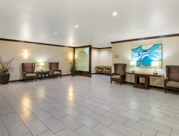 Hawthorn Suites by Wyndham Lubbock hotel detail image 4