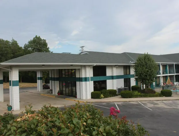 Ozark Valley Inn hotel detail image 2