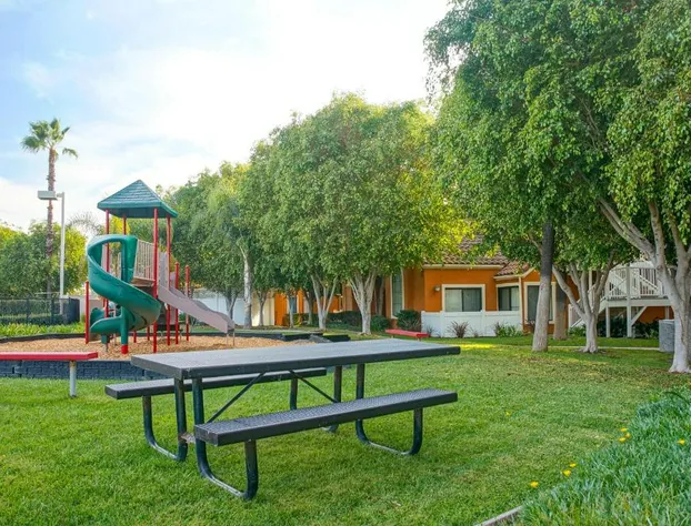 Clementine Hotel & Suites Anaheim hotel detail image 1