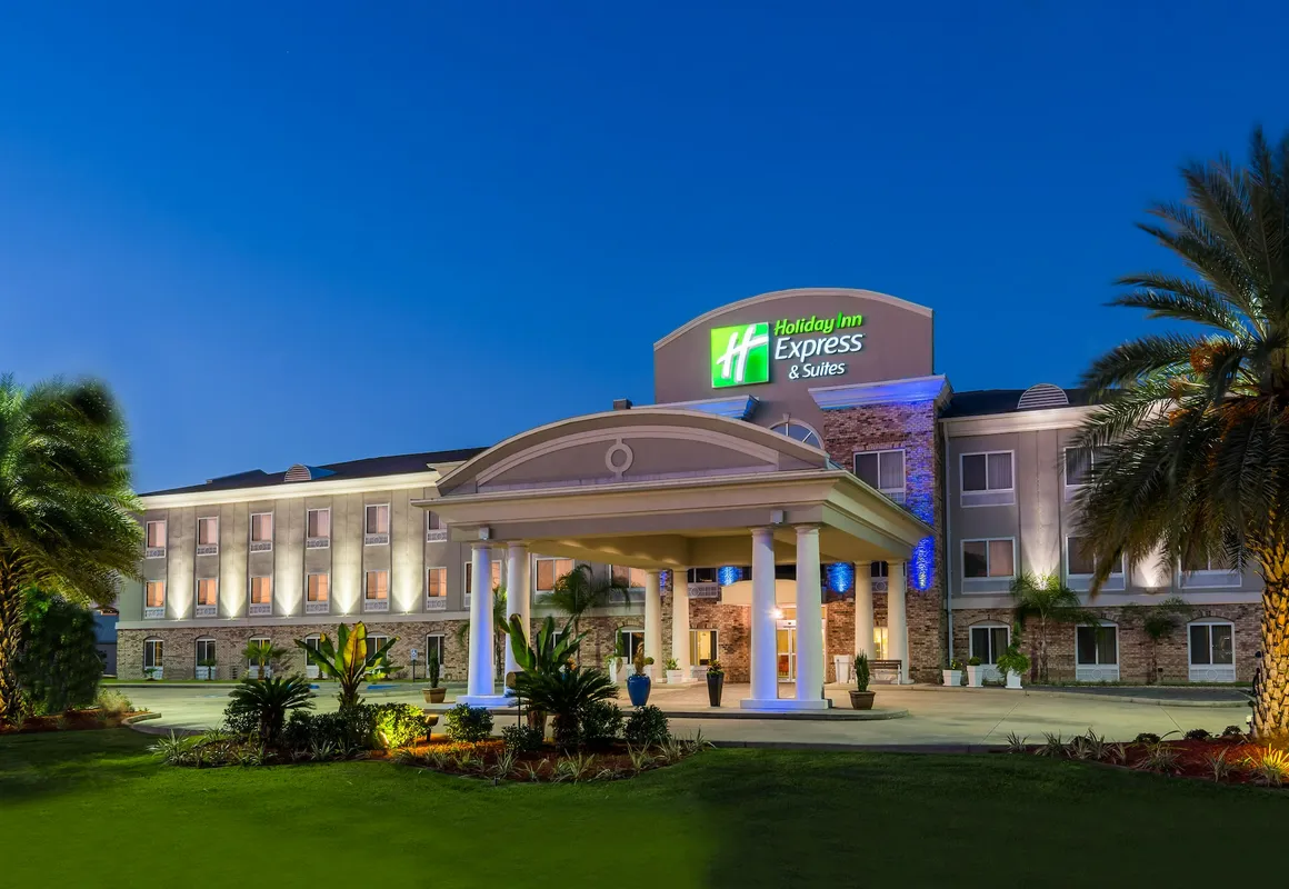 Holiday Inn Express Hotel & Suites New Iberia - Avery Island by IHG hotel hero