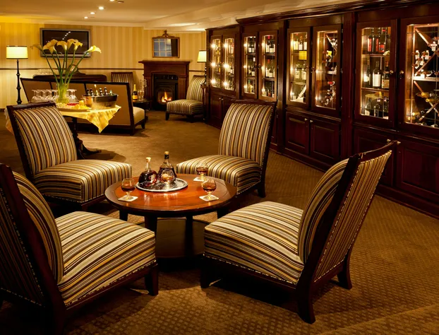 Crowne Pointe Historic Inn & Spa - Adults Only hotel detail image 4