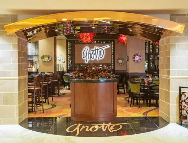 Golden Nugget Las Vegas Hotel & Casino hotel detail image 2