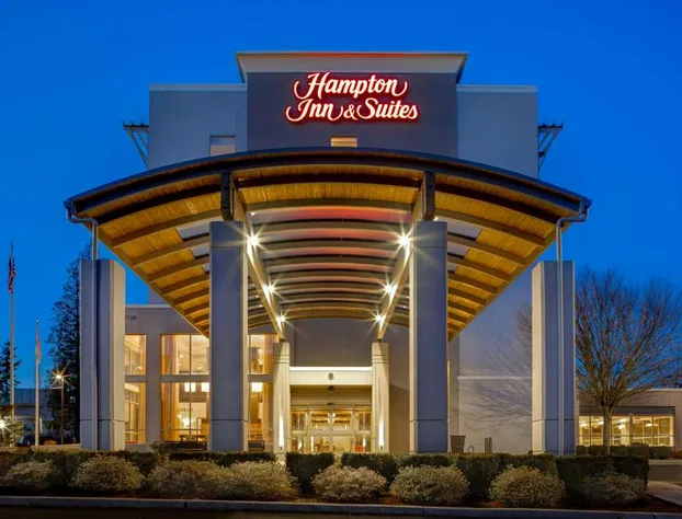 Hampton Inn & Suites Seattle/Federal Way hotel detail image 2