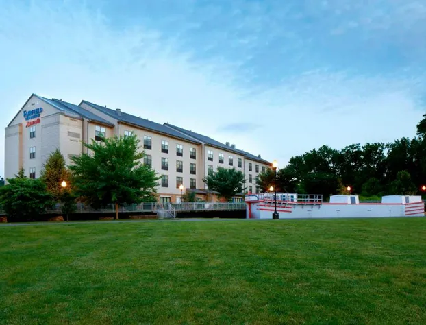 Fairfield Inn & Suites by Marriott Cumberland hotel detail image 1