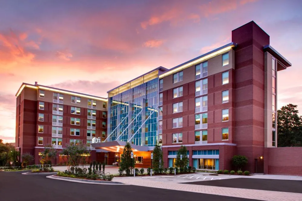 Aloft Chapel Hill hotel hero