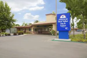 Americas Best Value Inn & Suites Oroville hotel hero