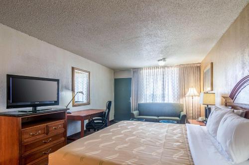 Quality Inn Shawnee I-40 hotel detail image 4