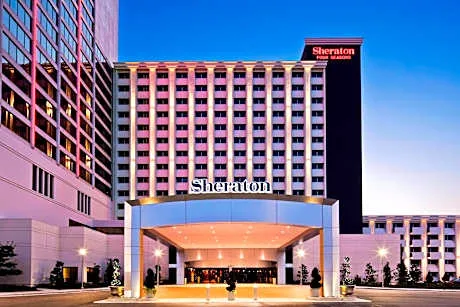 Sheraton Greensboro at Four Seasons hotel hero