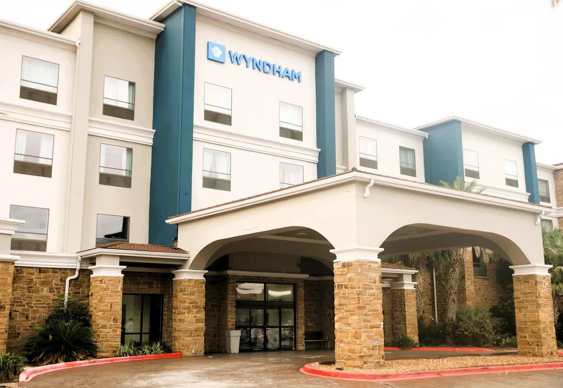 Wyndham Lake Charles Casino Area hotel hero