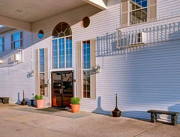 Howard Johnson by Wyndham Branson Theatre District hotel detail image 2