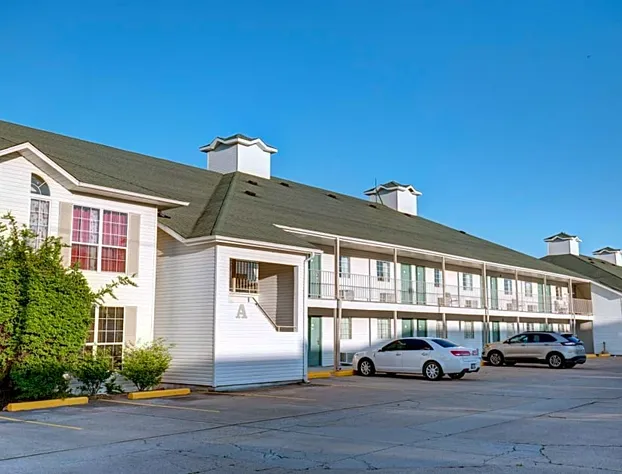 Howard Johnson by Wyndham Branson Theatre District hotel detail image 3