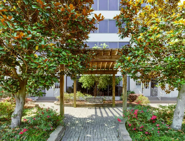 La Quinta Inn & Suites by Wyndham New Orleans Airport hotel detail image 2