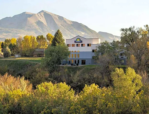 Days Inn by Wyndham Carbondale hotel detail image 3