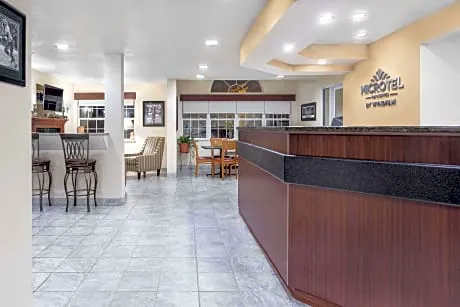 Microtel Inn & Suites By Wyndham Green Bay hotel detail image 4