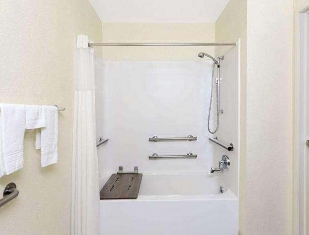 Microtel Inn & Suites By Wyndham Green Bay hotel detail image 3