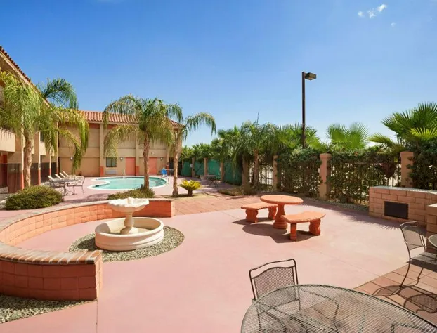 Super 8 by Wyndham Indio hotel detail image 2