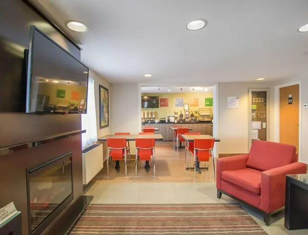 Comfort Inn Amherst hotel detail image 4