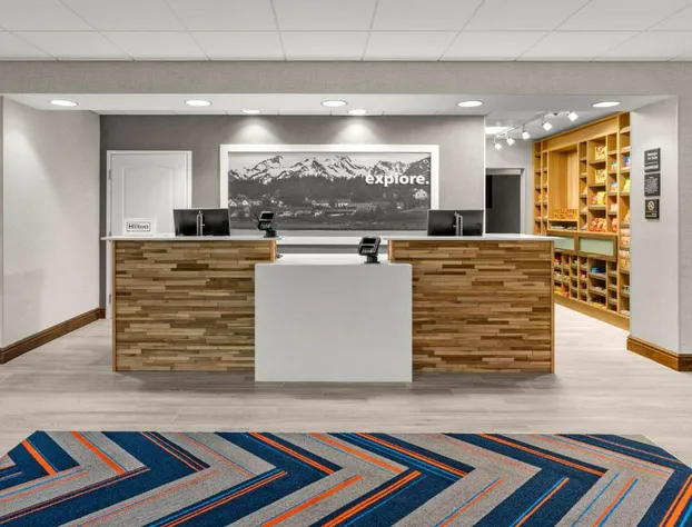 Hampton Inn & Suites Fairbanks hotel detail image 2