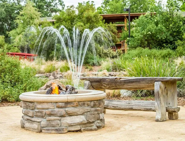 Gaia Hotel & Spa Redding, an Ascend Collection Hotel hotel detail image 4