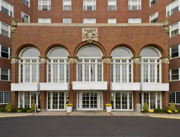 Berkeley Oceanfront Hotel hotel detail image 1