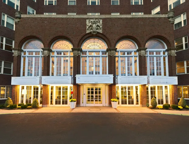 Berkeley Oceanfront Hotel hotel detail image 3