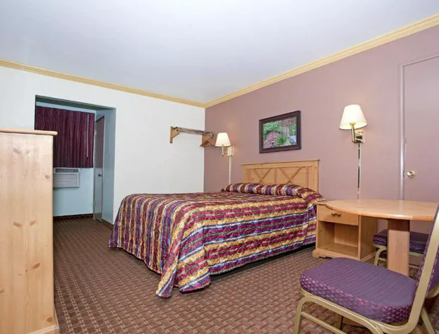 National 9 Inn Placerville hotel detail image 3