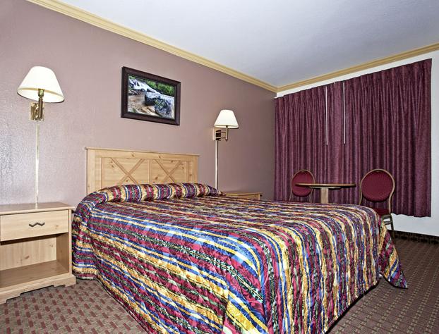 National 9 Inn Placerville hotel detail image 4