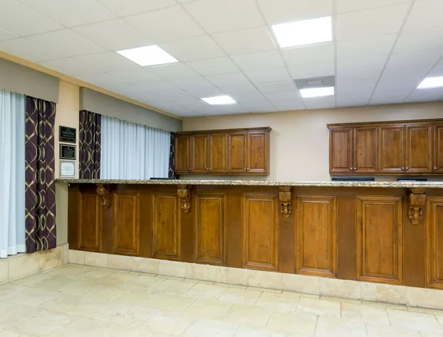 Ramada by Wyndham Lake Placid hotel detail image 3