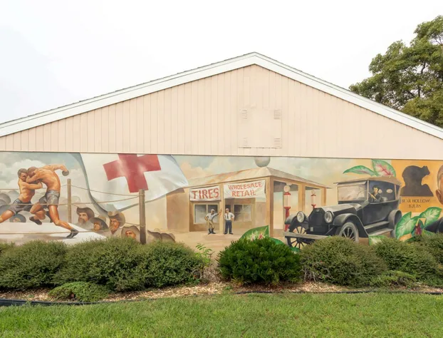 Ramada by Wyndham Lake Placid hotel detail image 1