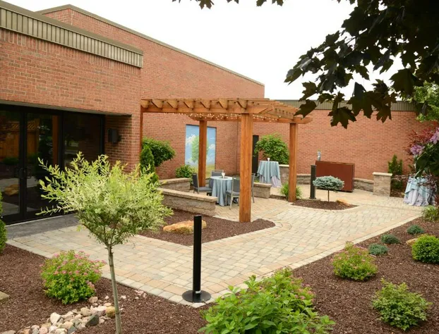 DoubleTree by Hilton Hotel Syracuse hotel detail image 2