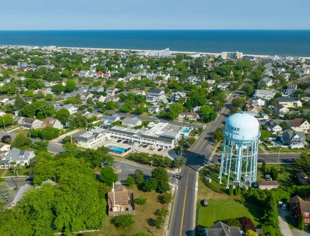 The Beach Club on Madison Avenue hotel detail image 2