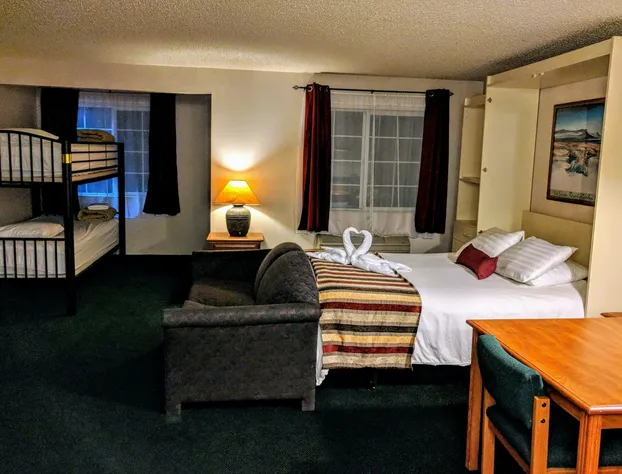 3 Peaks Lodge hotel detail image 4