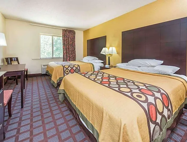 Super 8 by Wyndham Bloomington University Area hotel detail image 4