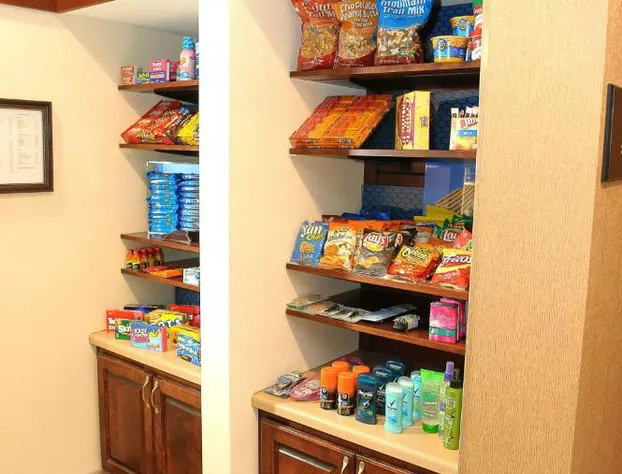 Hampton Inn & Suites Brookings hotel detail image 2